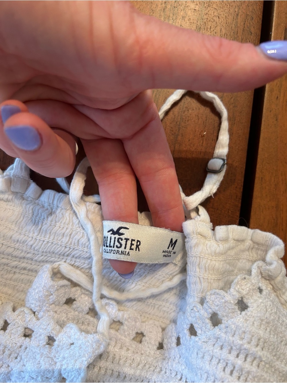 Hollister White Crochet-Trim Camisole Tank size medium - Picture 2 of 3